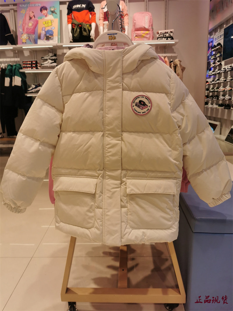 斯凯奇儿童2021冬季加厚梭织短款休闲纯色羽绒服l421g042立领外套