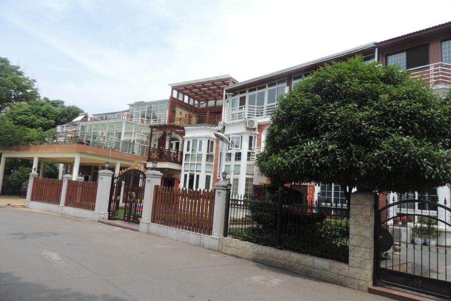 长沙县星沙镇山水芙蓉国际新城山水一道bl-2栋111号联排别墅 - 司法