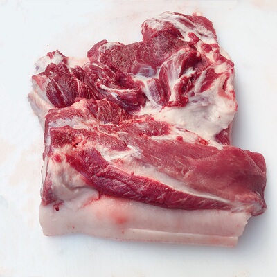 天天新鲜放养猪肉前腿肉扇子骨边前甲一刀落带猪皮适合拜神用3斤