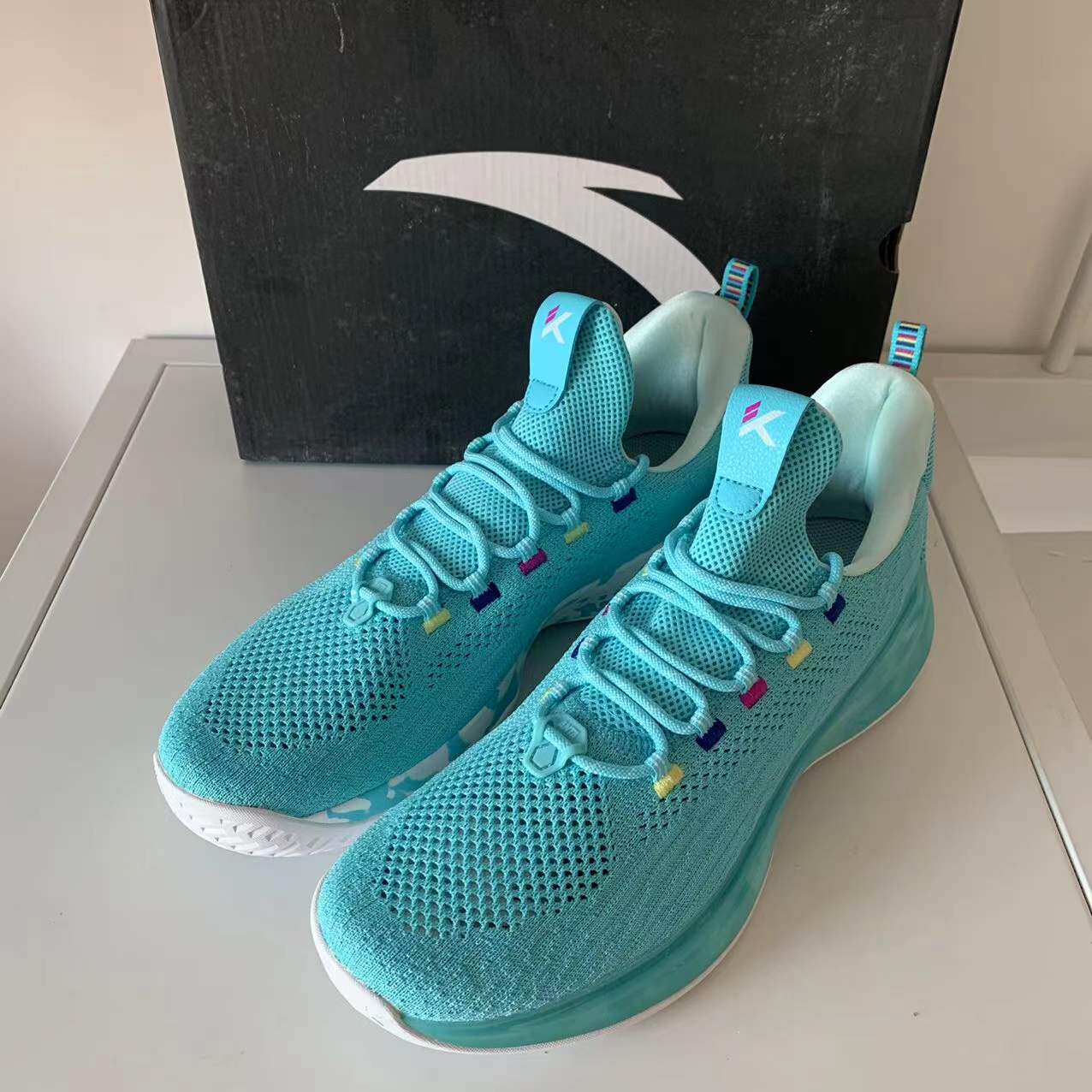 安踏篮球鞋男鞋2022春夏款轻骑兵4代汤普森kt低帮运动鞋11921668