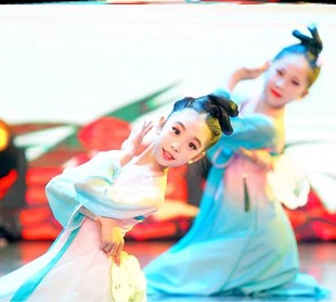 玉灵儿舞蹈服儿童古典舞演出服中国风舞蹈服装女汉唐舞扇子舞渐变