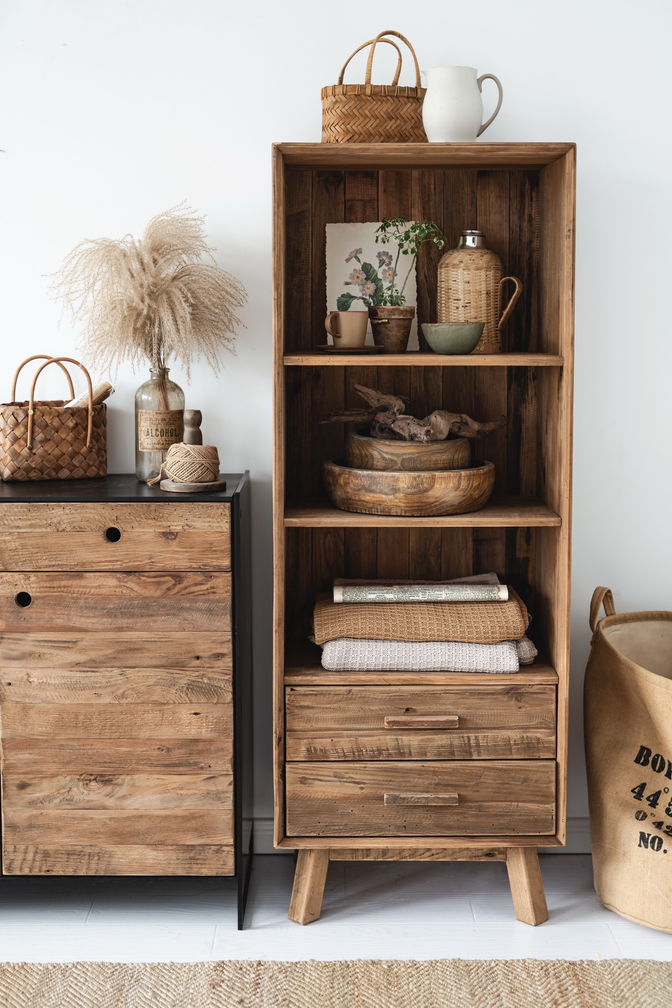 润家家居美式复古展示柜实木老松木可移动书柜客厅餐厅隔层置物柜