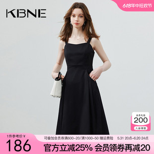 连衣裙女吊带裙小黑裙kbne2024夏季新款黑色气质法式小众设计裙子