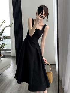 黑色吊带连衣裙女士2024夏季新款高级感法式气质中长款无袖背心裙