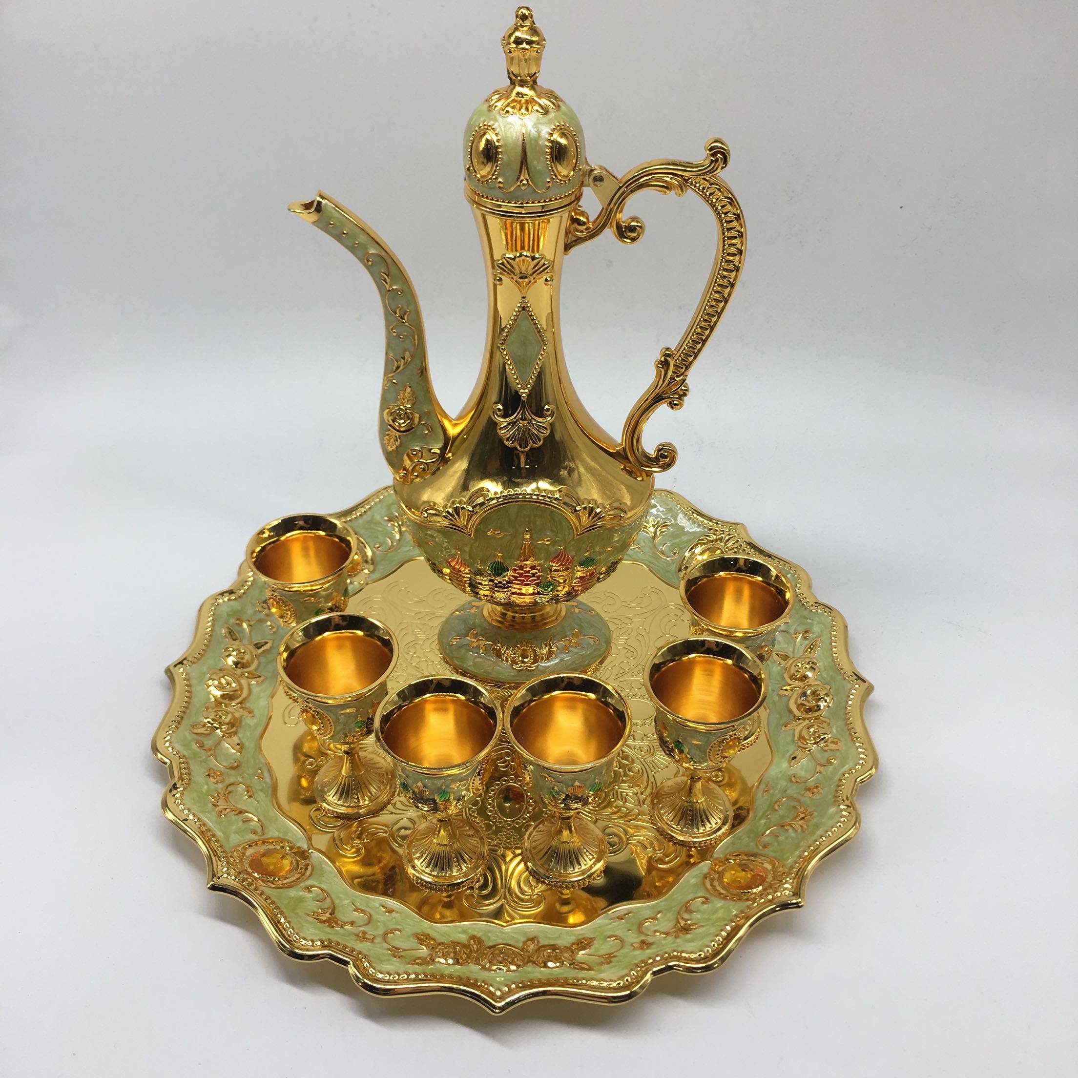 俄罗斯酒壶具套装邮新款欧复古珐琅彩工艺金属人气风格摆件白城堡