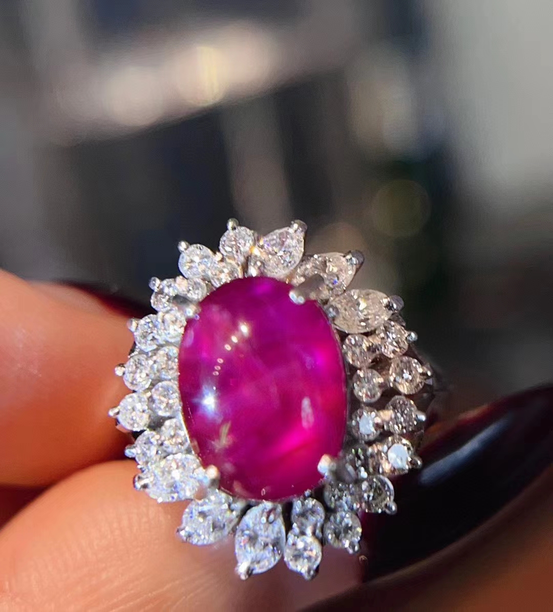 红宝石和红钻石区别(红宝石和红钻石区别在哪)