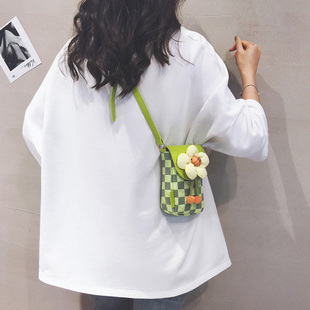 夏季时尚手机包包女2024新款小清新装手机的花朵小包单肩斜挎包潮