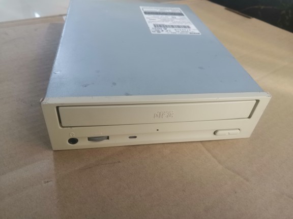 TEAC CD-540E 纯CD光驱 CD-ROM 工业设备，非全新