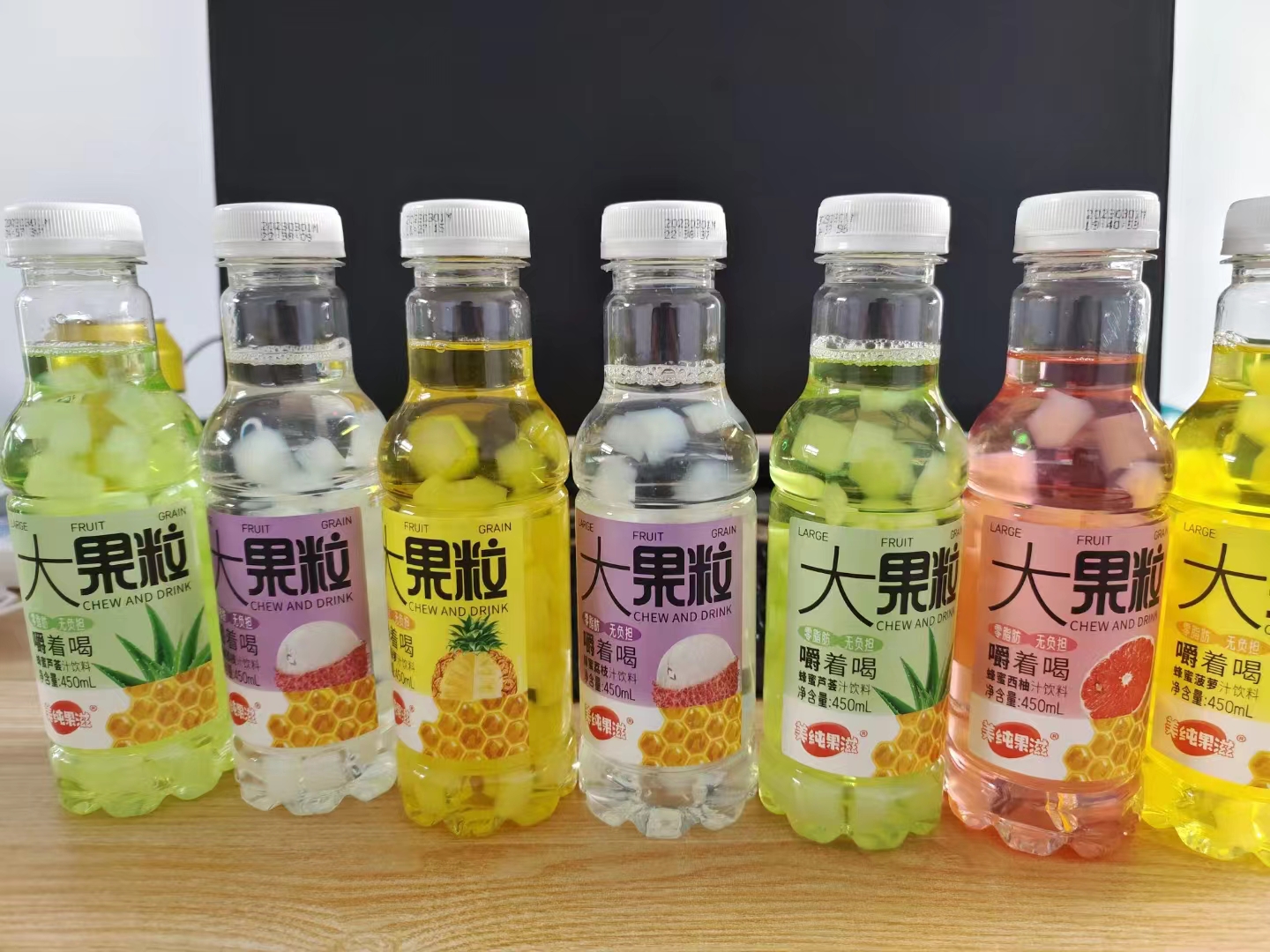 美纯果滋大果粒嚼着喝蜂蜜果汁饮料450ml*15瓶装整箱零脂肪无负担