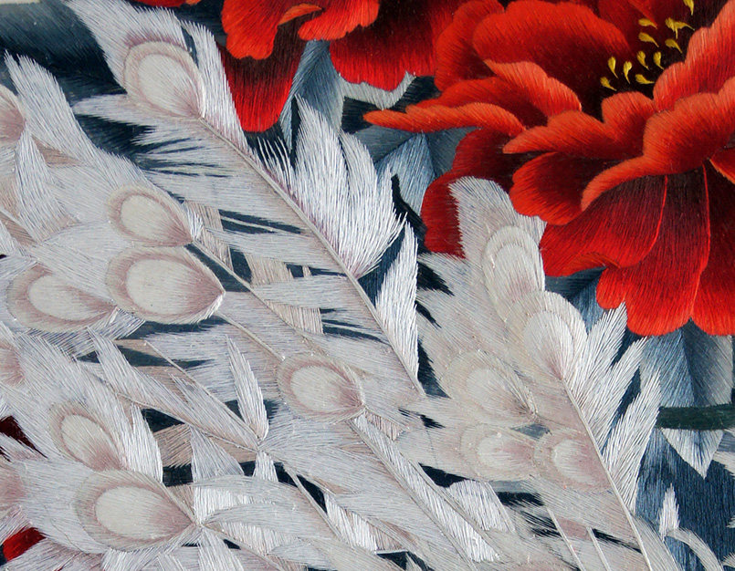 苏绣单面绣 《孔雀开屏》刺绣