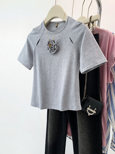 灰色花朵镂空短袖t恤女夏季2024新款法式设计感小众短款正肩上衣