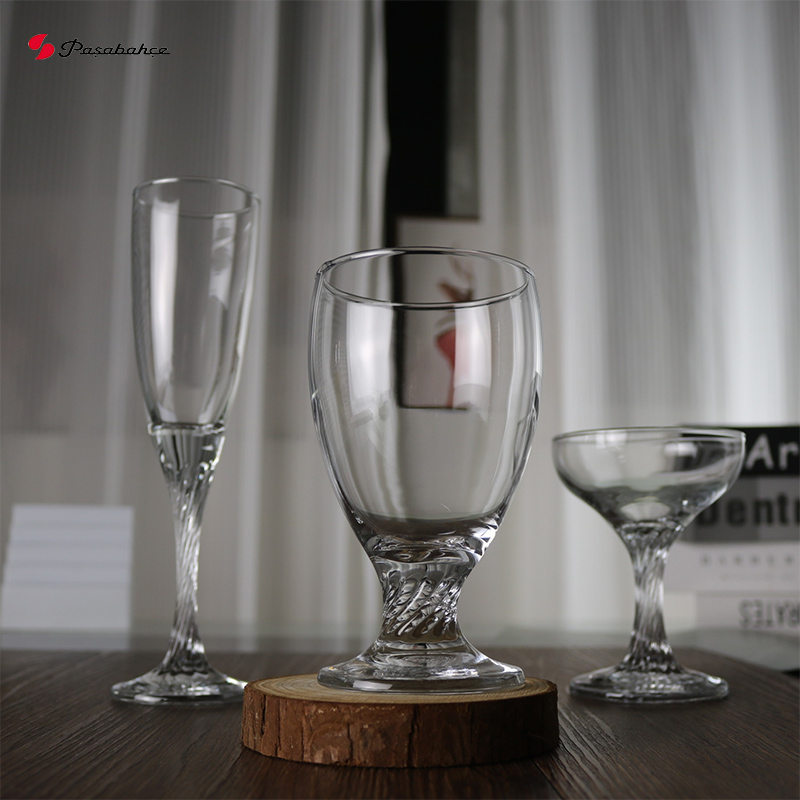 进口帕莎帕琪螺纹高脚杯创意酒吧鸡尾酒杯复古法式香槟杯气泡酒杯