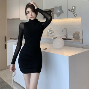 Real shooting of new sexy Royal sister in autumn and winter， slim， gauze， gentle wind， bottomed dress， women's fashion