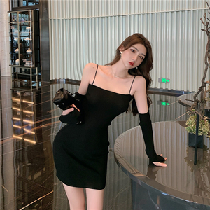 Real shooting European and American sexy suspender dress fashion slim， Hip Wrap short skirt， bottomed skirt