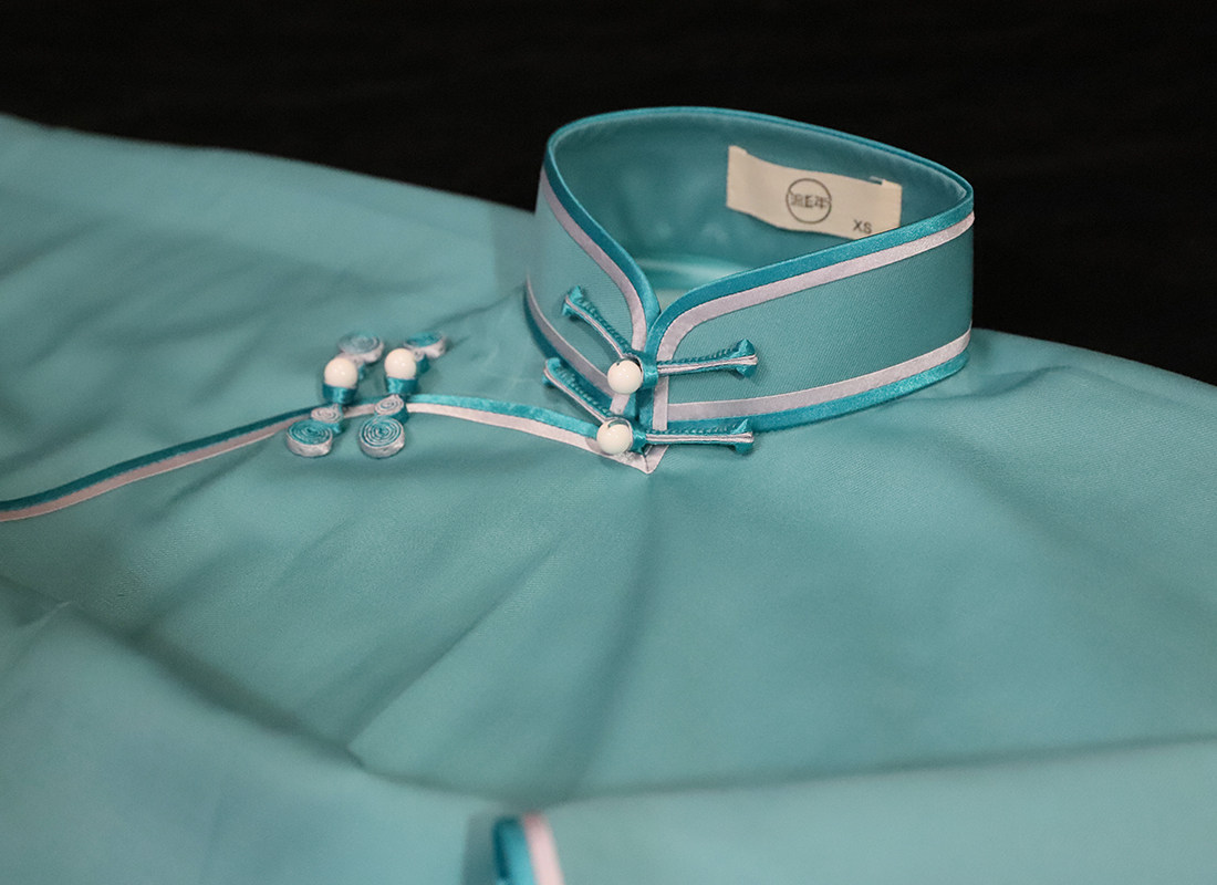 连肩袖旗袍传统