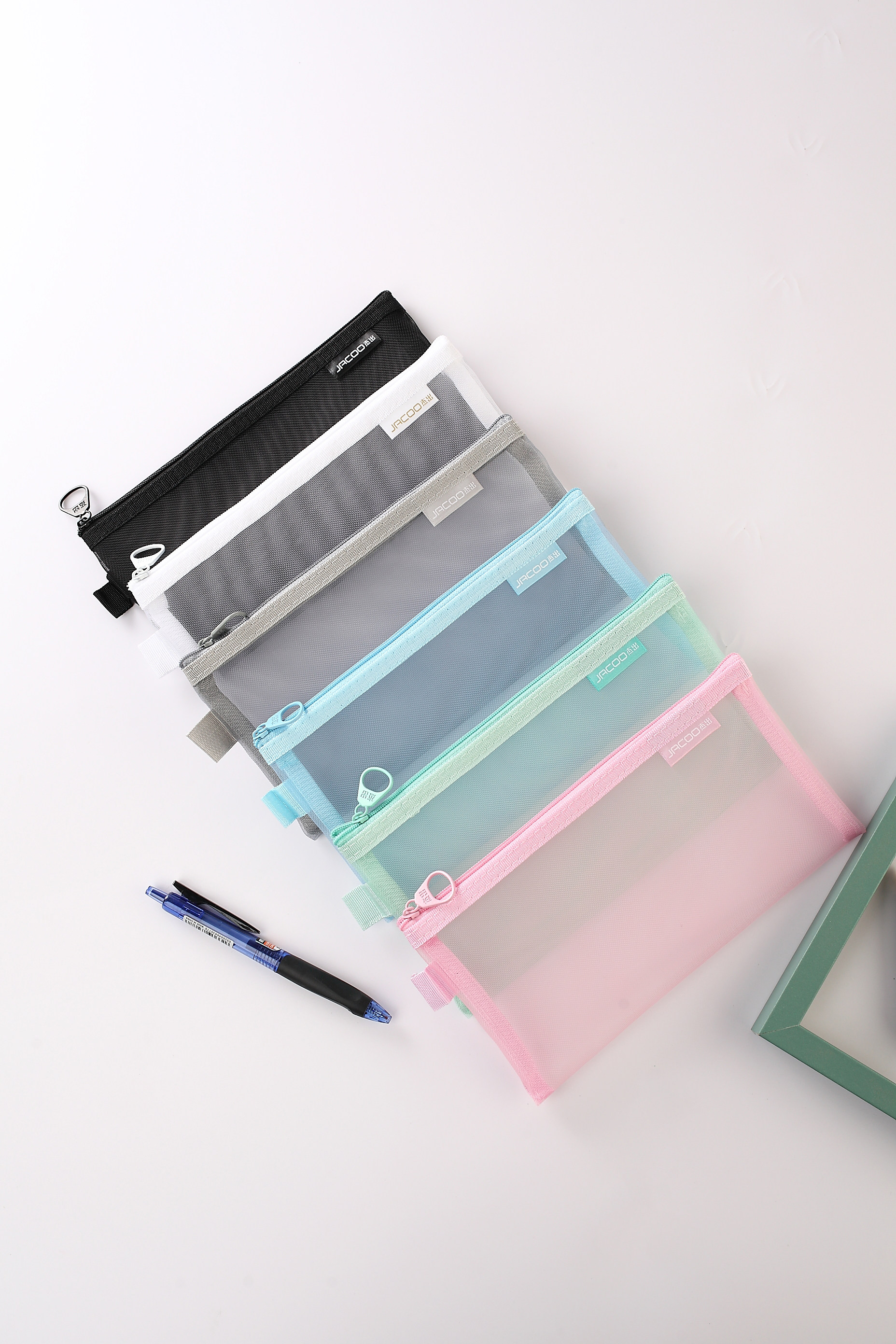 新疆包邮透明笔袋大容量简约初中生高颜值高中生小学生文具袋