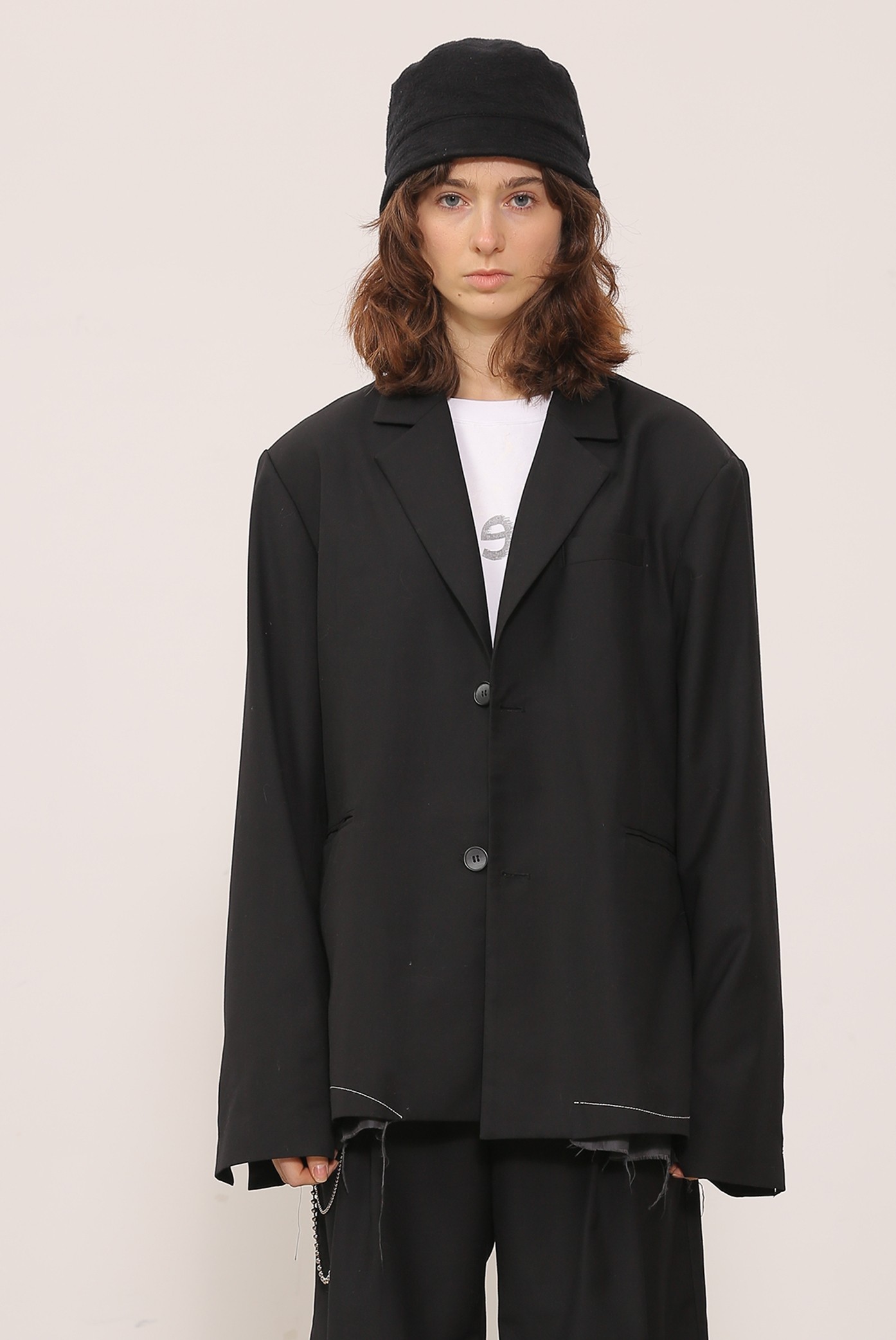 augenweide/20ss 潮牌廓形破坏毛边西装外套暗黑后背开叉明线西服