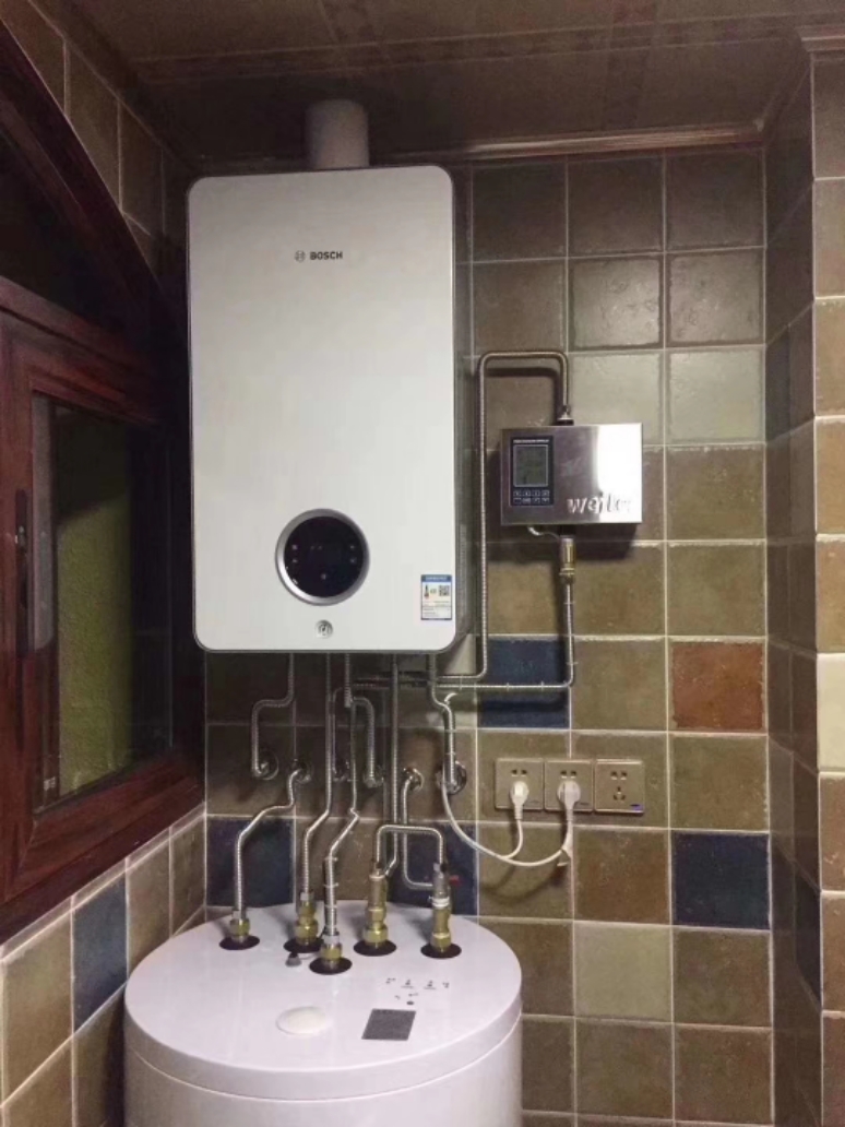 博世燃气壁挂炉采暖炉两用地暖热水锅炉盖世欧洲之星242835kw