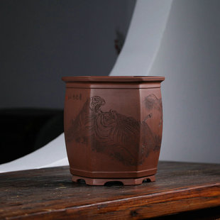 尚扣雅奢 宜兴精品全手工紫砂盆 石痕刻绘鹰虎图六方老朵云春兰盆