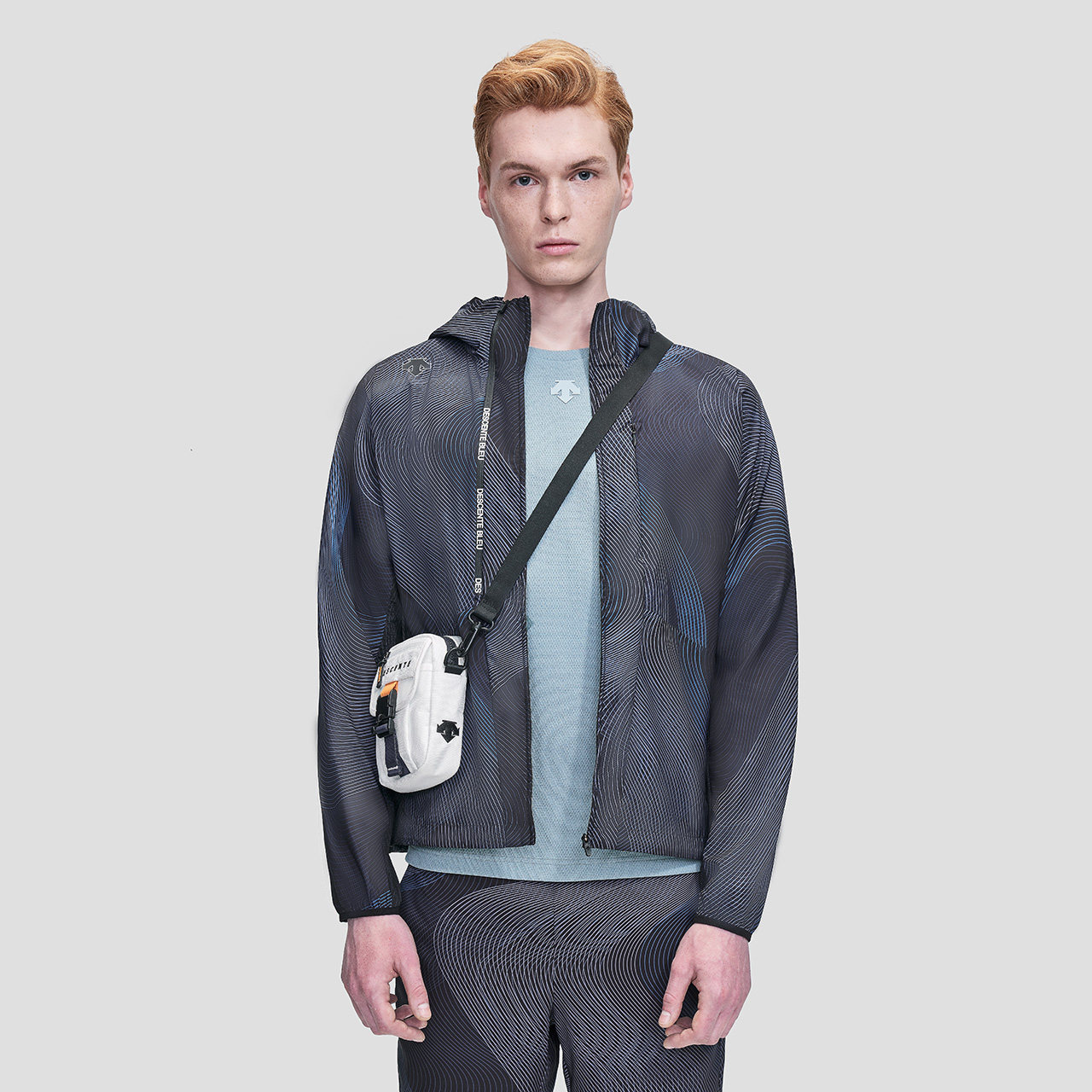 descente迪桑特 bleu男子梭织运动外套 d1231bwb94 - descente迪桑特