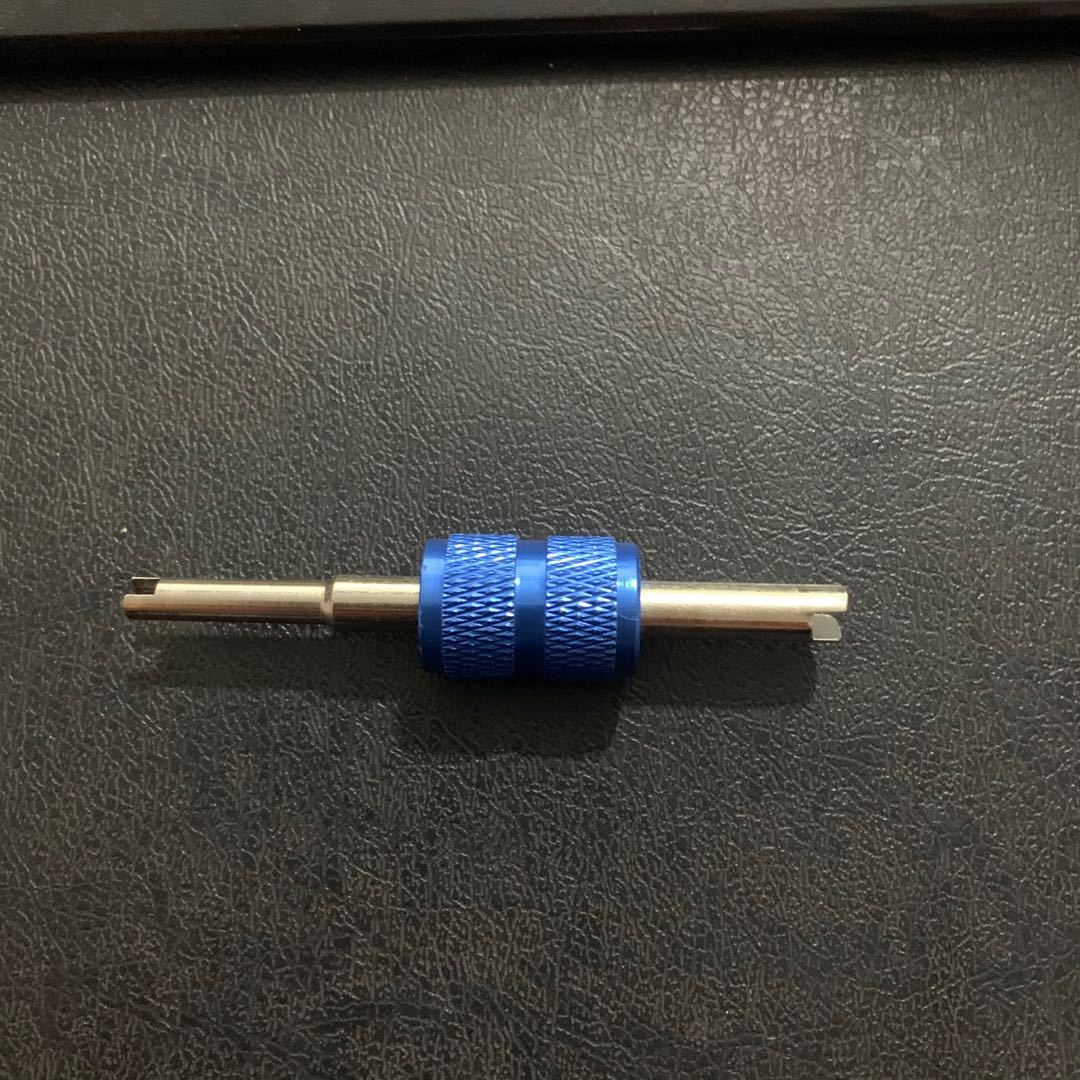 汽门板手通用气门芯扳手钥匙汽车空调轮胎气嘴两用开关工具拆装维