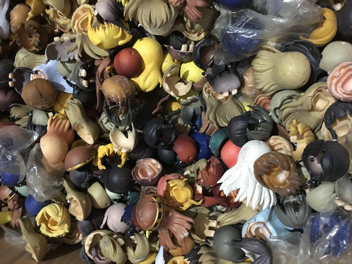 一折散货手办尸体