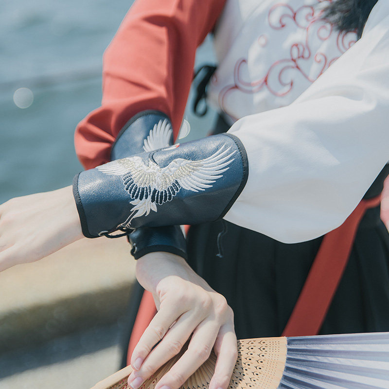 汉尚华莲煮酒传统中国风汉服配饰情侣男女刺绣武侠百搭手护腕一对