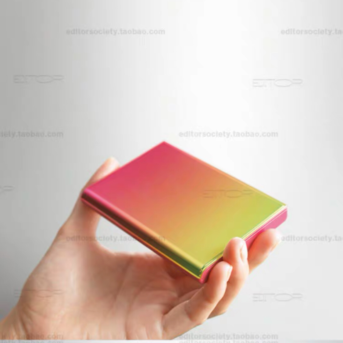 EDITOR01 Japan Ornament design fashion Gradient color Card case men and women gift goods in stockin the Electronic Dictionary/Electronic paper book/Stationery , Shelves/Display items , Card Case category - from Buy2taobao.com to provide professional Taobao agent buy service