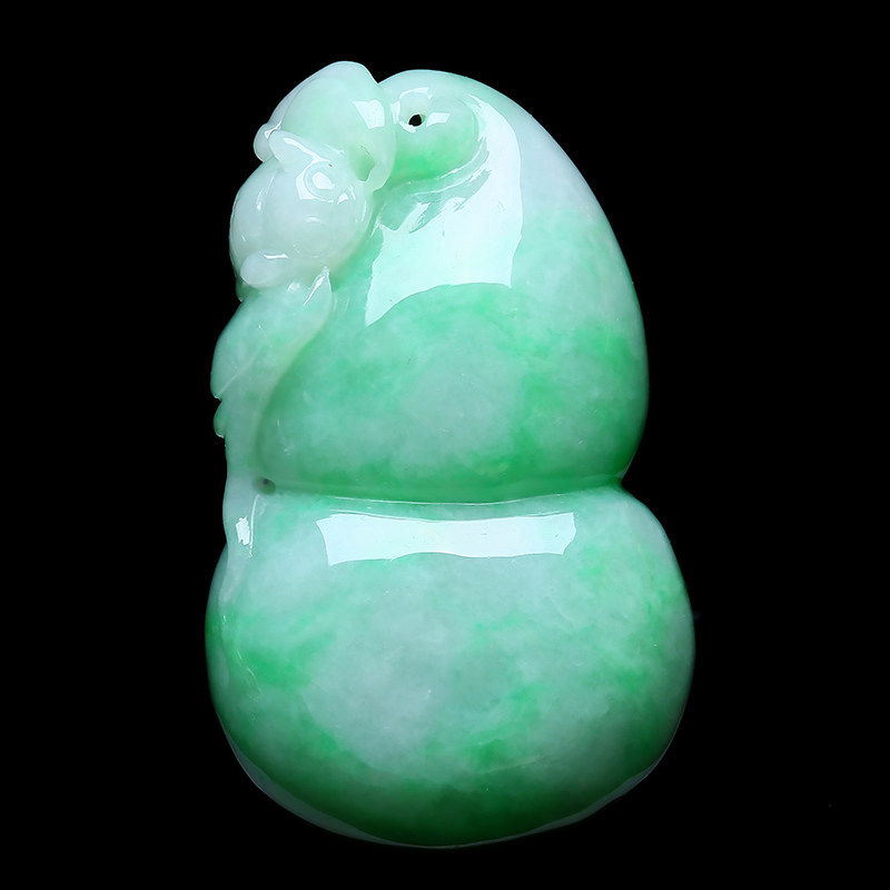 翠绿翡翠a货葫芦吊坠 w04-12 17.9克