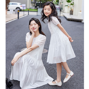白色不一样的炸街洋气母女装亲子装连衣裙2024年夏季新款显瘦裙子