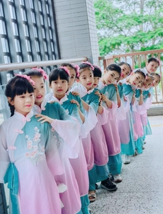六一儿童舞蹈服装2021古典女飘逸中国风清新伞舞扇子舞秧歌表演服