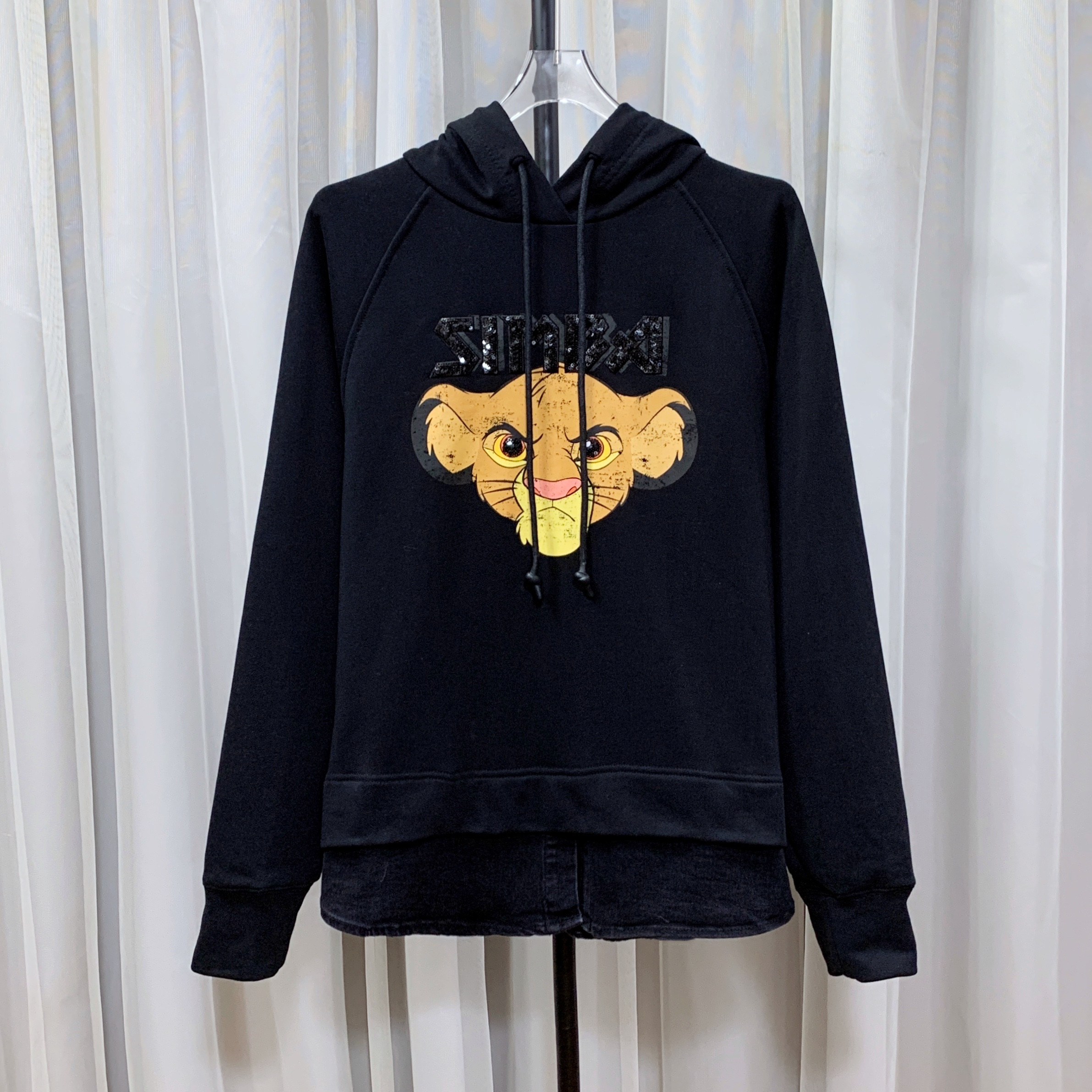 only.my2021冬季新款迪士尼狮子王联名宽松卡通连帽卫衣12139s073