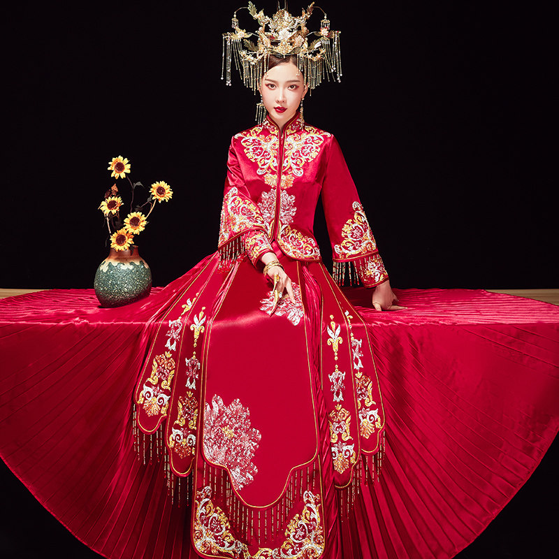 婚纱中式红新娘礼服凤冠霞帔