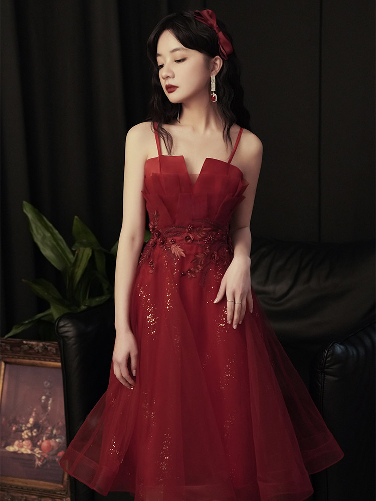 孕妇敬酒服新娘高级感红色小个子出阁宴订婚连衣裙吊带礼服裙夏季