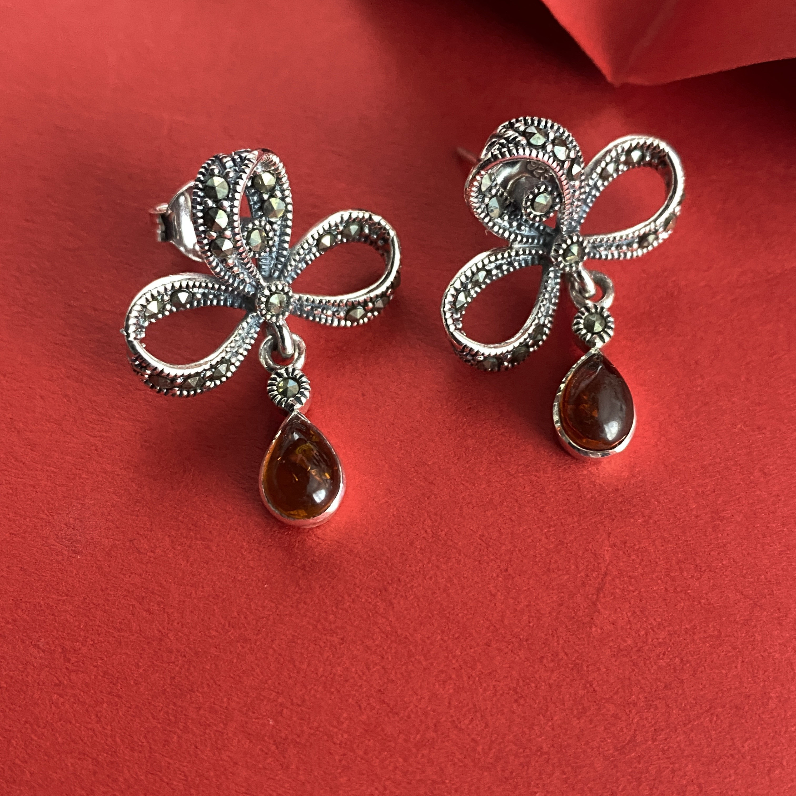 217小宝上新s925纯银复古锆石蝴蝶结红色耳环女2022年新款潮轻奢