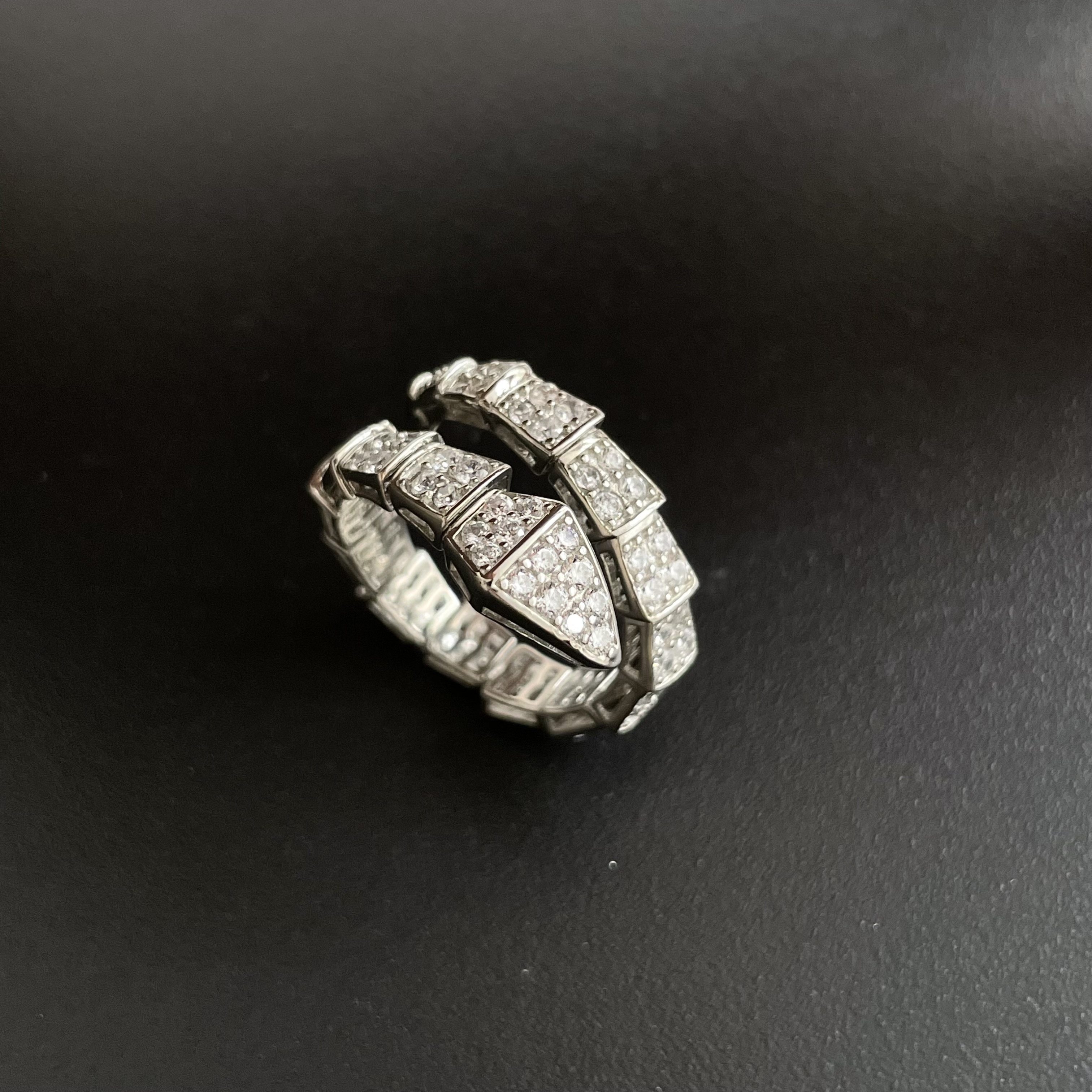 9.15小宝s925银满钻蛇戒指轻奢小众设计精致戒指