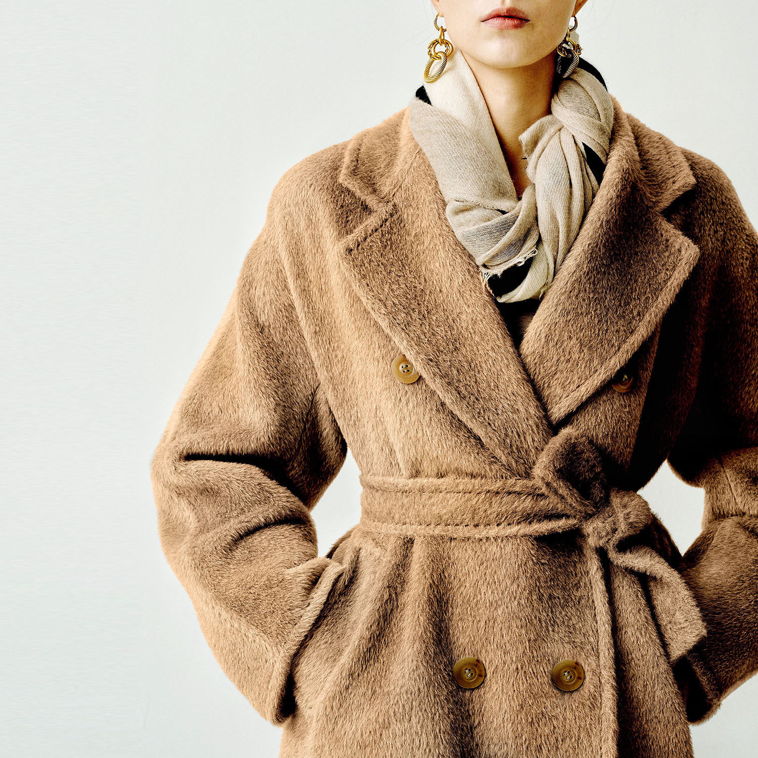 戎美dy1200626限量意大利嵿级100alpaca苏力经典101801大衣