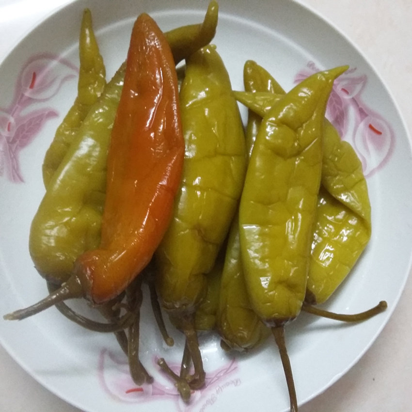 酸甜辣椒广西灵山特产泡菜腌制青椒脱水蔬菜