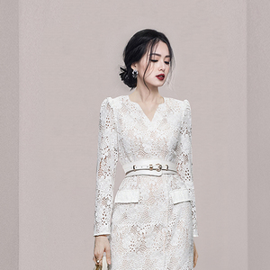 2022 spring new Korean V-neck slim fitting long sleeve lace lady dress belt purchased separately