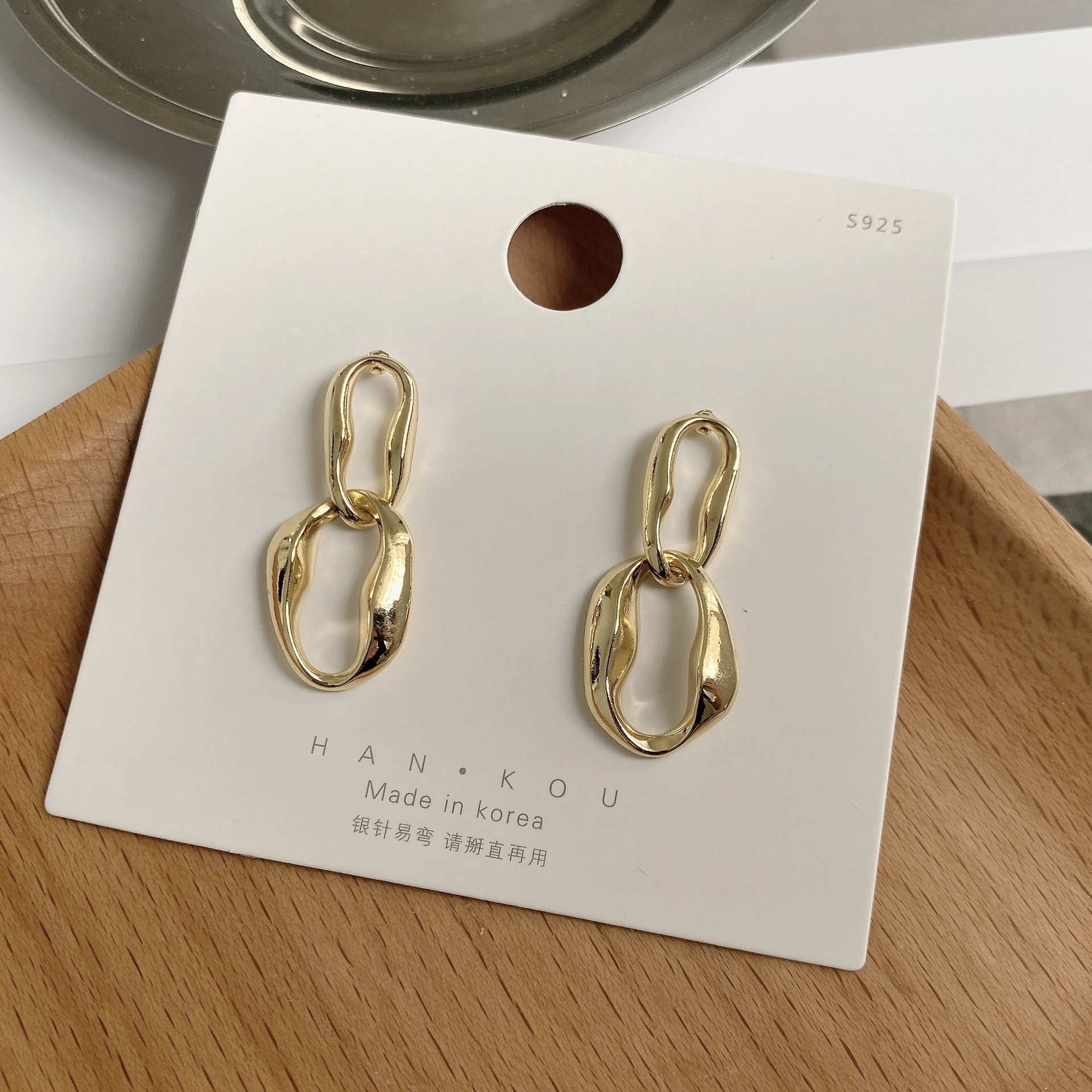 S925银针2023新款欧美时尚金属不规则耳环简约设计合金耳钉有耳洞