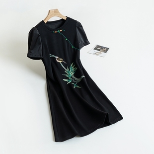 乔妮塔品牌女装2024夏季新款重工刺绣新中式国风短袖连衣裙中长裙