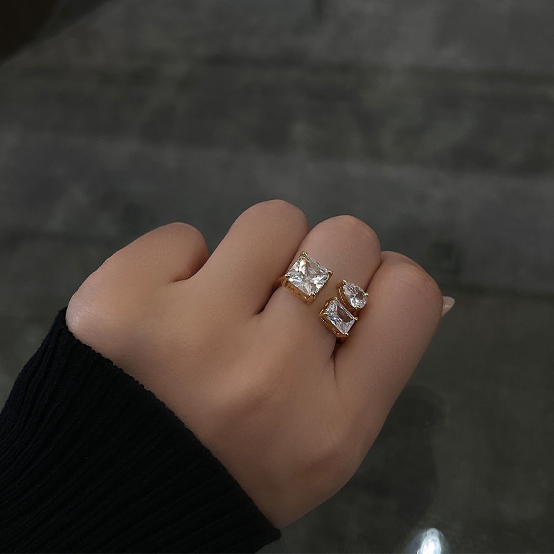 innosense新款方钻戒指轻奢超闪冷淡风精致指环开口素圈食指戒女