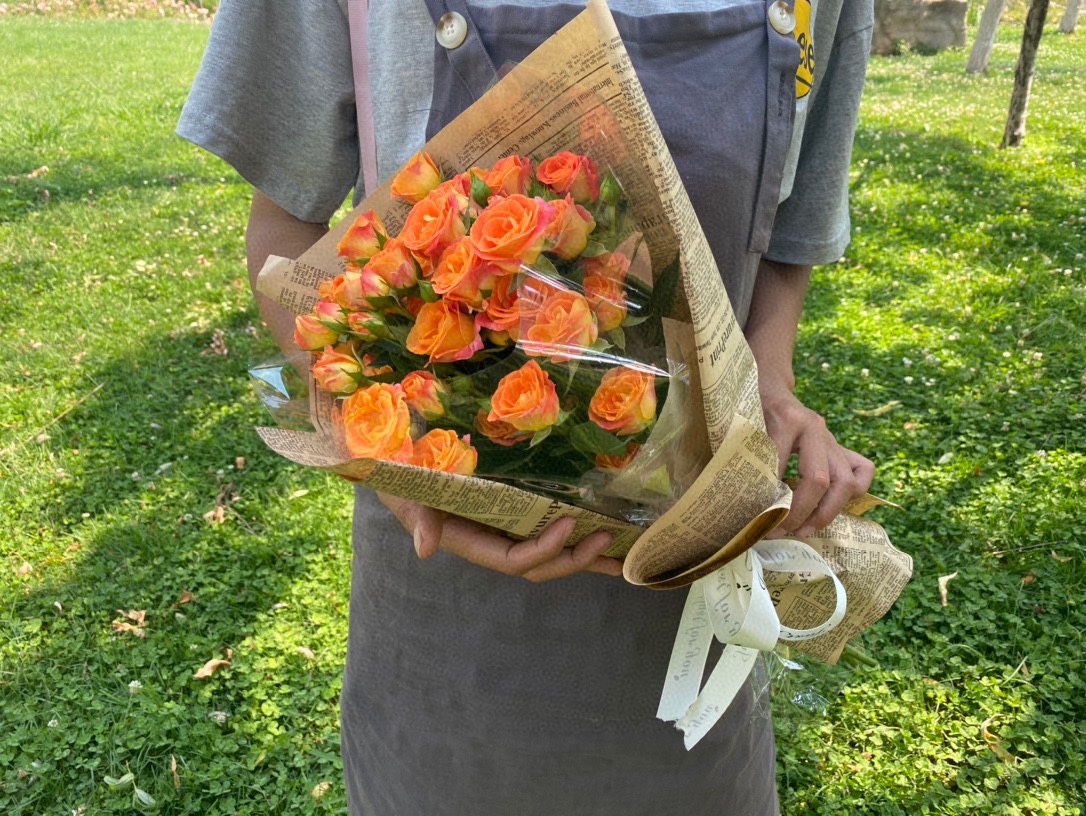 椿｜花束鲜花多头玫瑰见面爱意表达送女友闺蜜生日礼物顺丰包邮