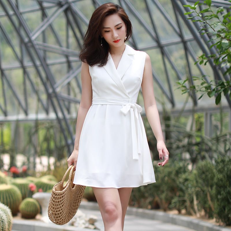 微然2023春夏装新款时尚职业装OL气质西装领无袖白色连衣裙女裙子