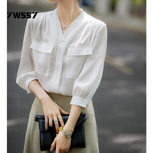 高级感 垂感白衬衫 条纹V领衬衣2024春夏季女装女式短款白色上衣