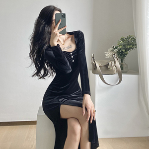 Real shooting spot autumn and winter new wrinkle thin suspender backing medium long split dress two-piece set