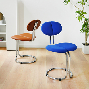 北欧轻奢风餐椅设计师款现代简约网红椅子家用靠背椅休闲餐厅凳子