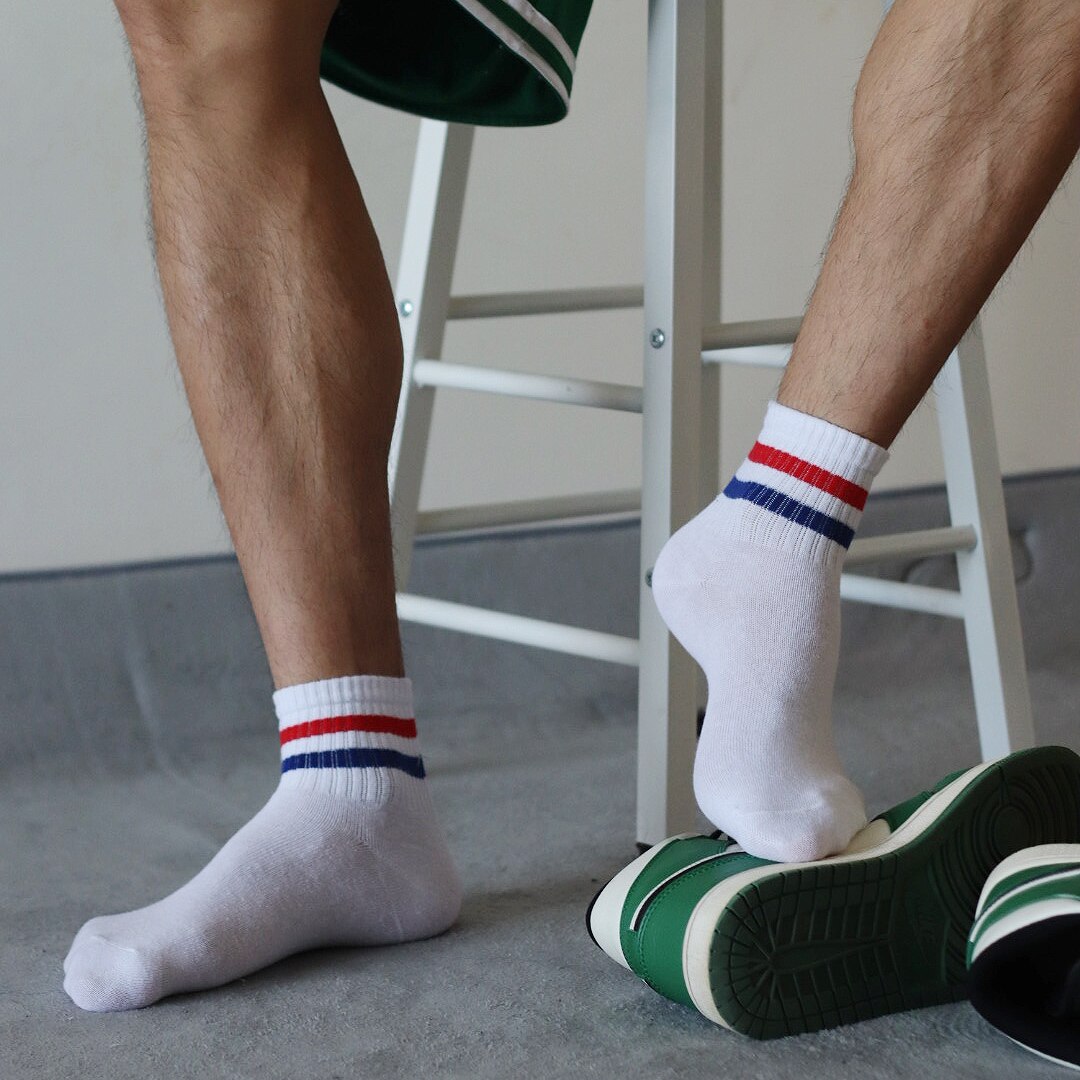 条纹袜子男二道杠纯棉运动白袜情侣中筒袜