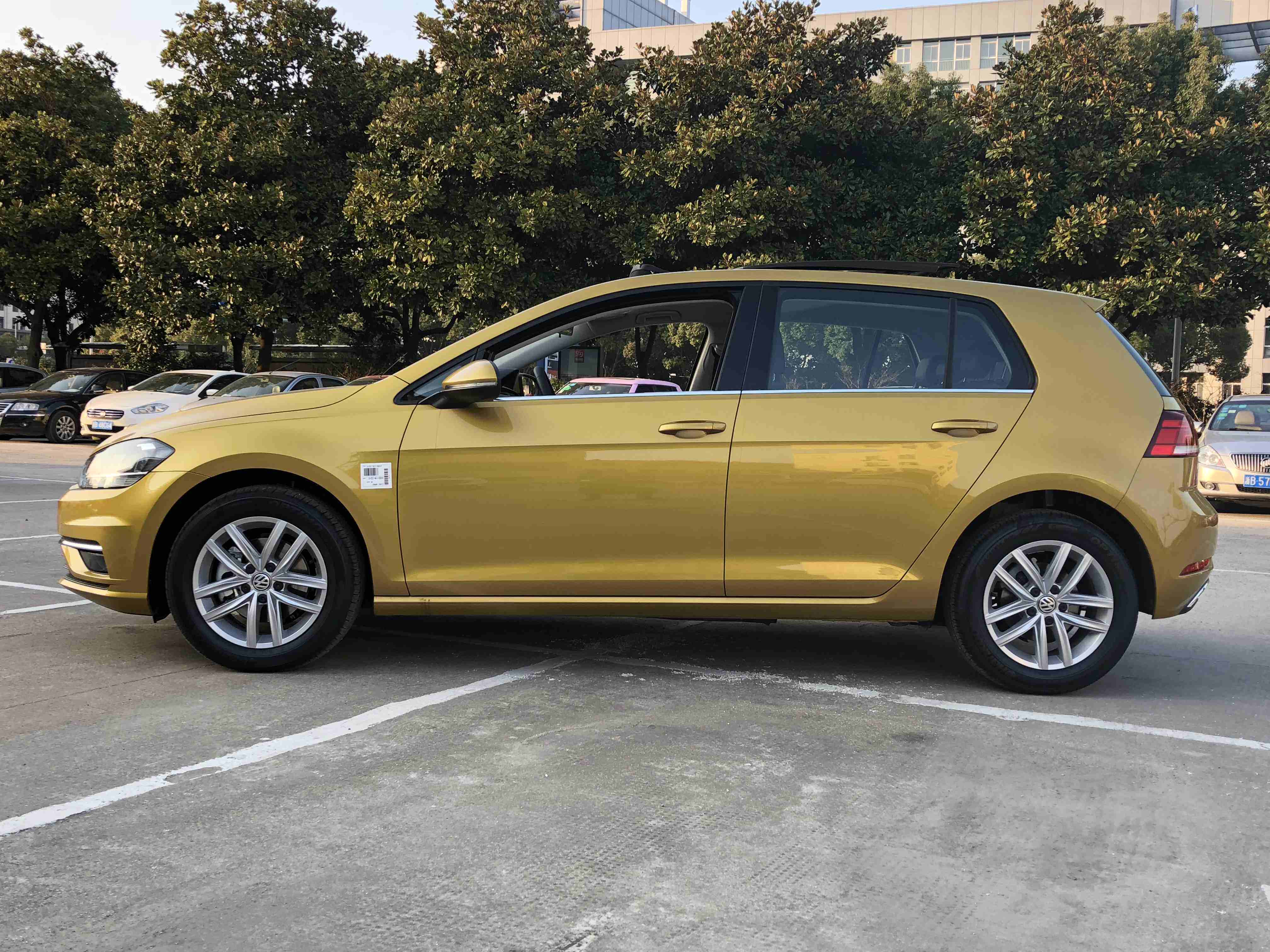 2018款 大众高尔夫 1.6l 自动舒适型 百优卡二手车 宁波