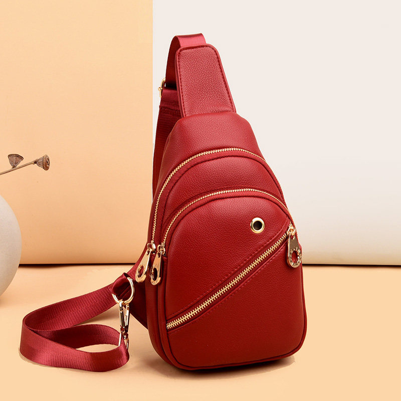 胸包女2021夏新款潮时尚百搭女士背包轻便休闲软皮胸前斜挎小包包